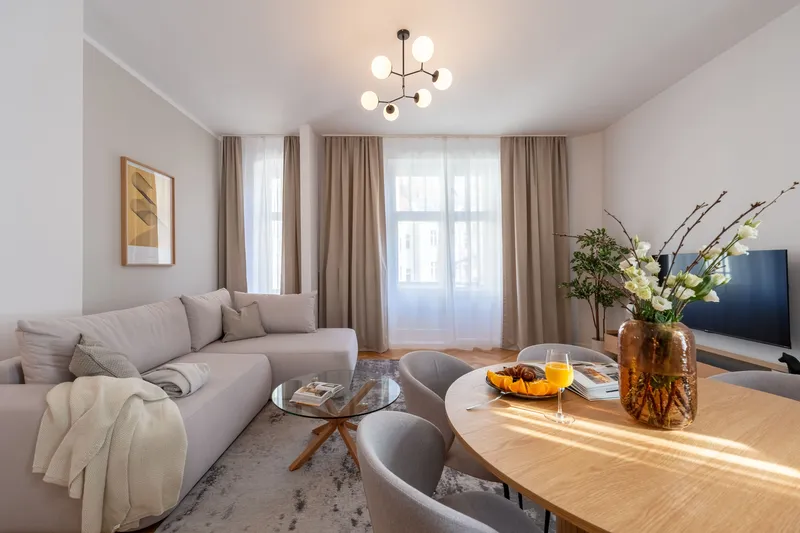 Modernes, saniertes 3-Zi.-Apt. mit Balkon in Steglitz — photo 1